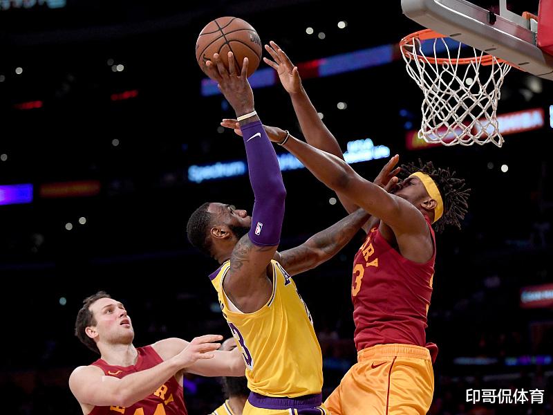 步行者队 金州勇士队：勇士队-步行者队就特纳进行交易高级谈判