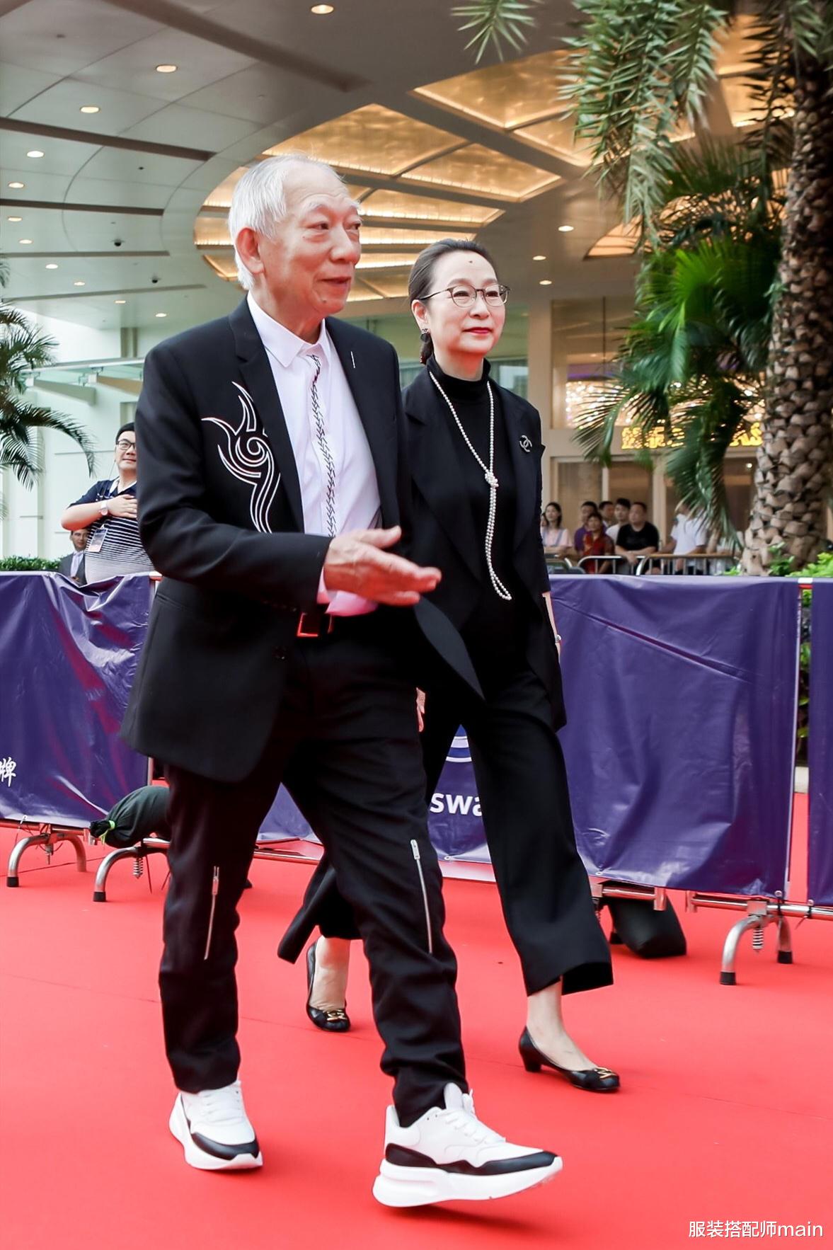 服装搭配师main|国家一级演员奚美娟,出道31年拿29项大奖,演技精湛深受观众喜爱