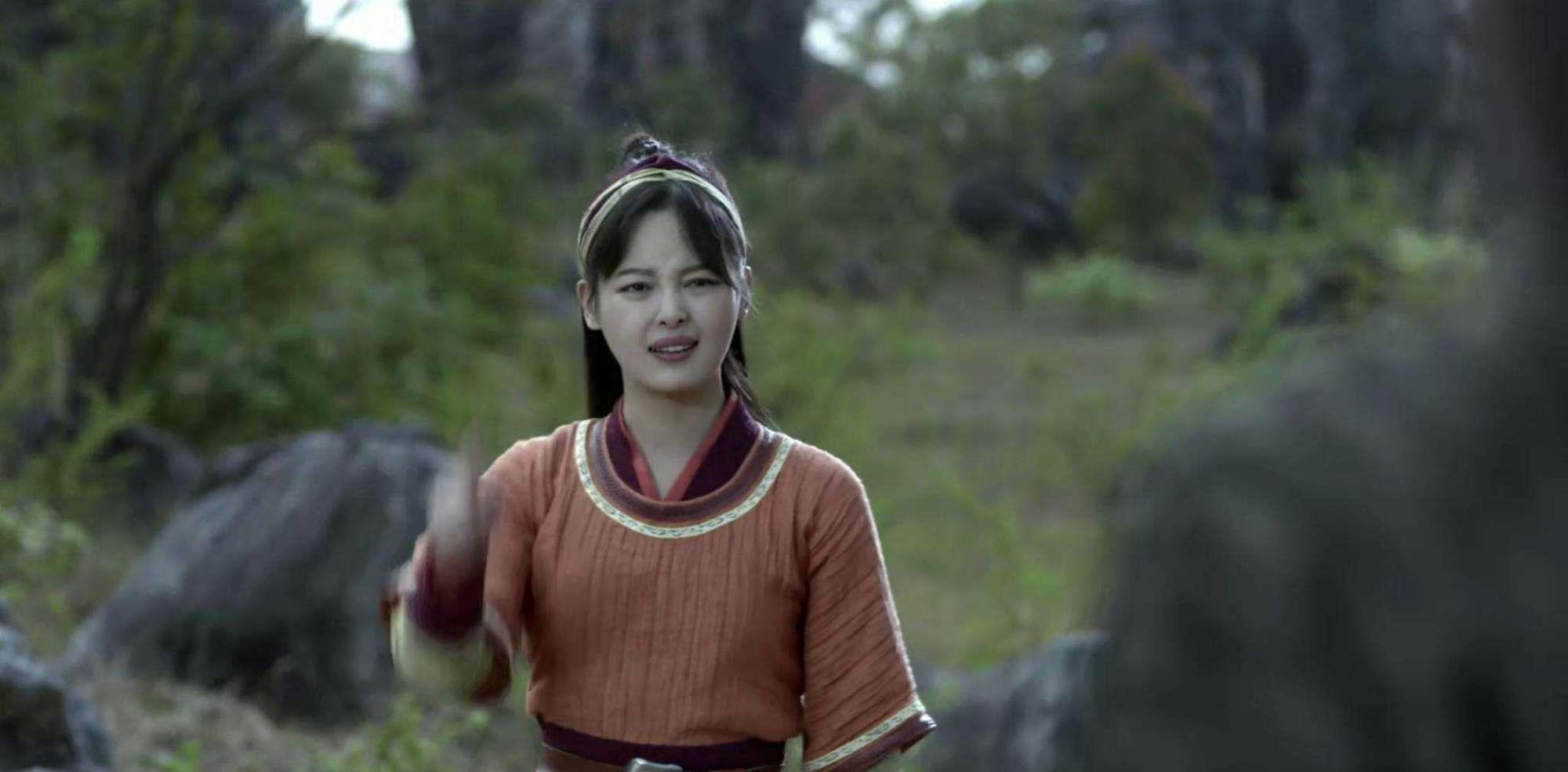 海棠朵朵可以吊打范闲,只不过扛不住他的阴招,电视剧里把海棠颜值提升