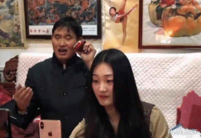 陈亚男|陈亚男一直住在娘家，宣布分开后再没回过朱楼村，小伟独自学做饭