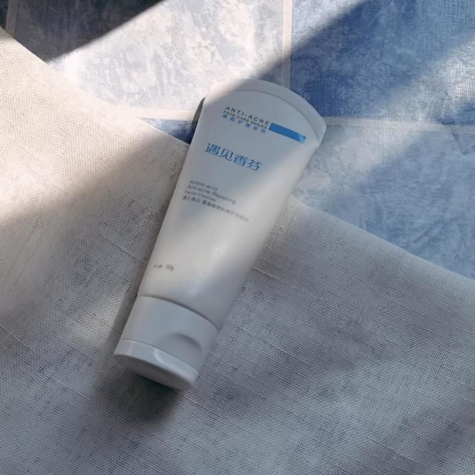 护肤品|去超市买护肤品：这6款护肤品让我相见恨晚，平价好用，盲买不亏