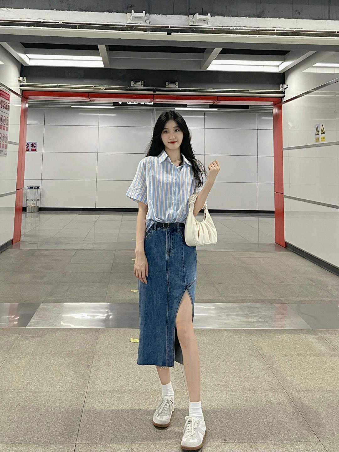 何有强|今夏的裙子：“越长越时髦”，优雅显高，这几款能让你提升气质