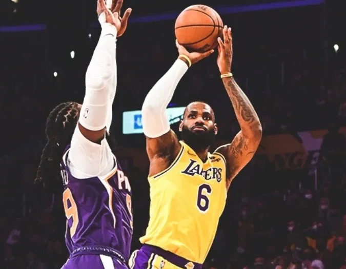 威斯布鲁克|34＋7＋2＋2！感谢浓眉，感谢威少，你们逼出了NBA又一神迹