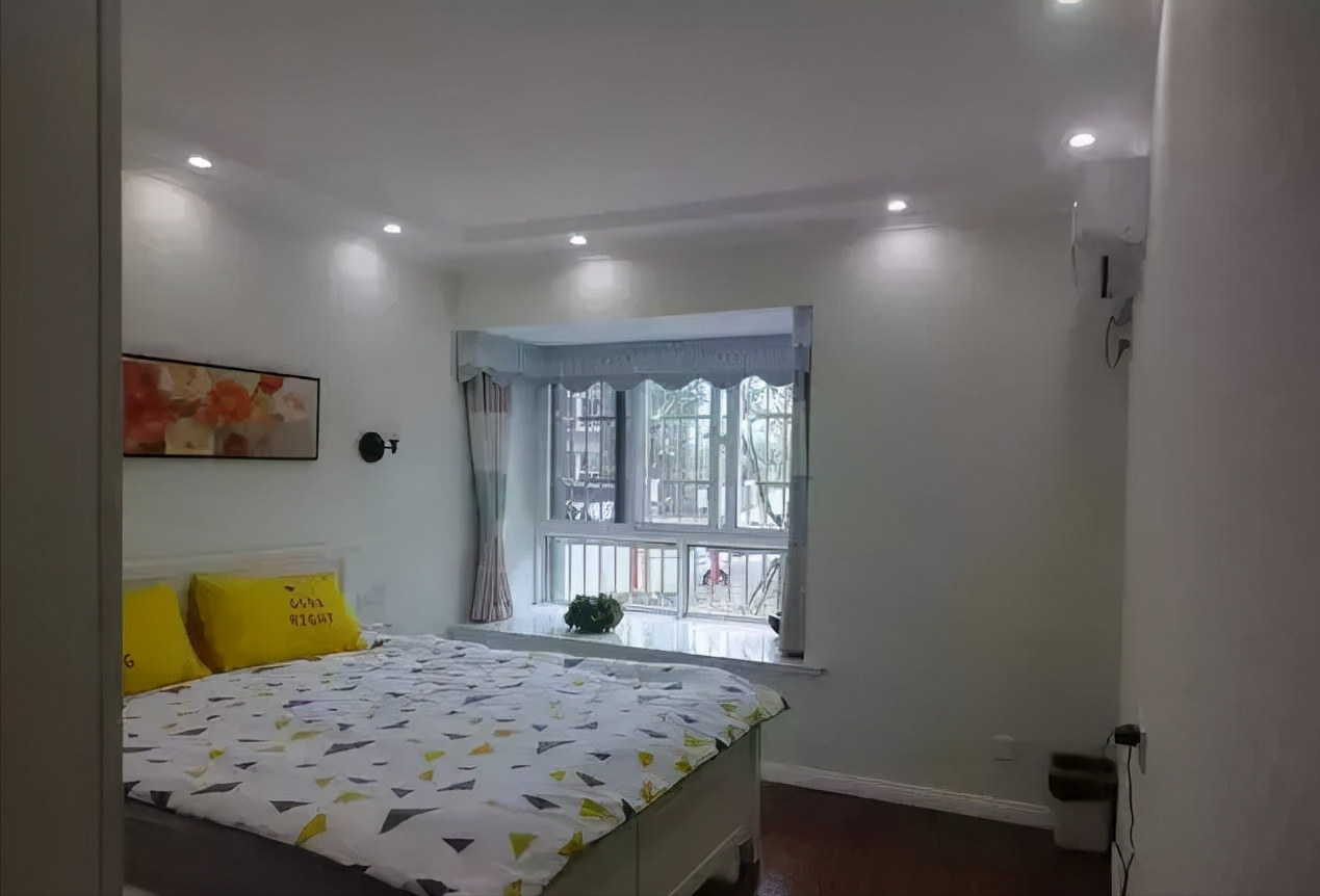 买一楼房子,同事骂我脑子被门“夹”了,完工后天天来找我喝茶