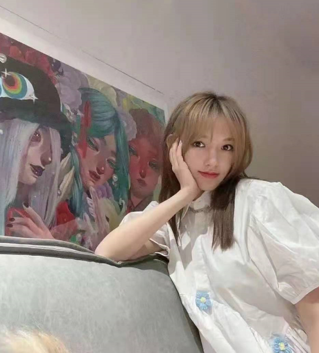 甄嬛传|程潇捐十万内涵发文，秒删引网友众怒，被扒戴34万手表炫富