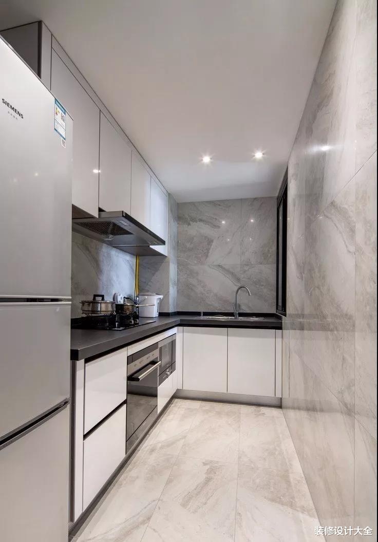 80㎡两房混搭设计!焦糖色沙发搭配灰色背景,舒适又自在!