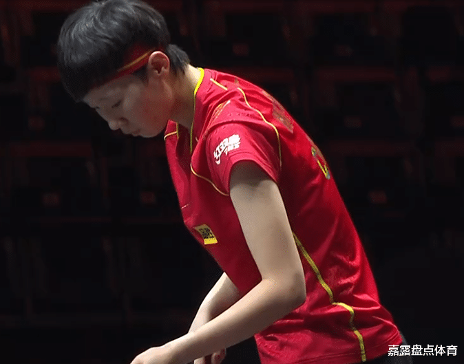 王曼昱|爆冷！0-3惨遭横扫，国乒首位出局选手，王曼昱世界杯遭遇首轮游