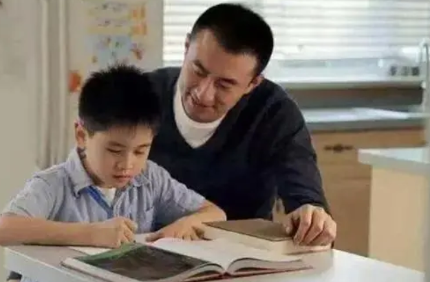 数学|“9加9除3”全班出错，老师的解释不被认可，称文字游戏没必要