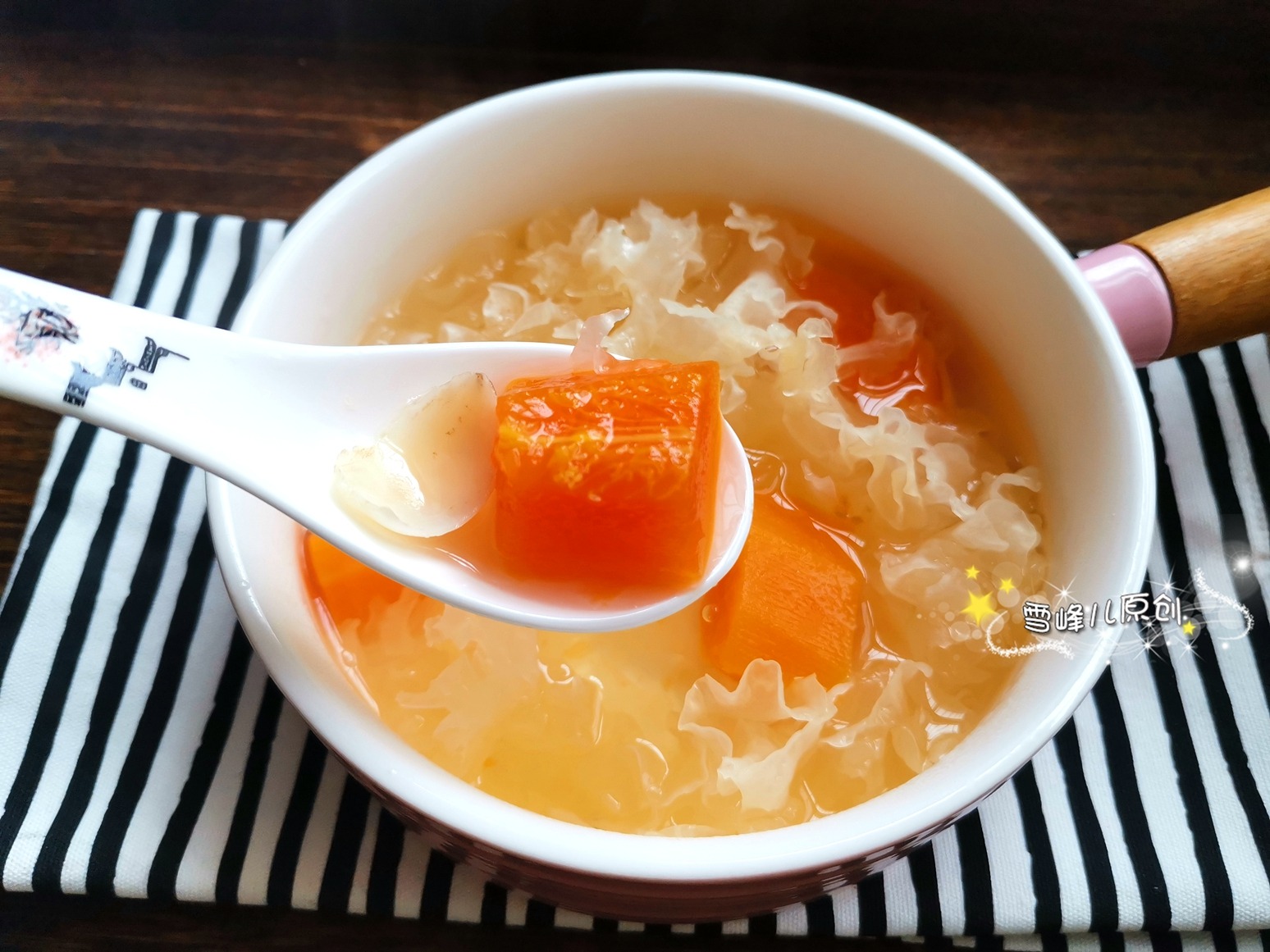 银耳|冬天如果家里有条件,建议:多喝这个汤,润肺去燥营养好,老少都适合