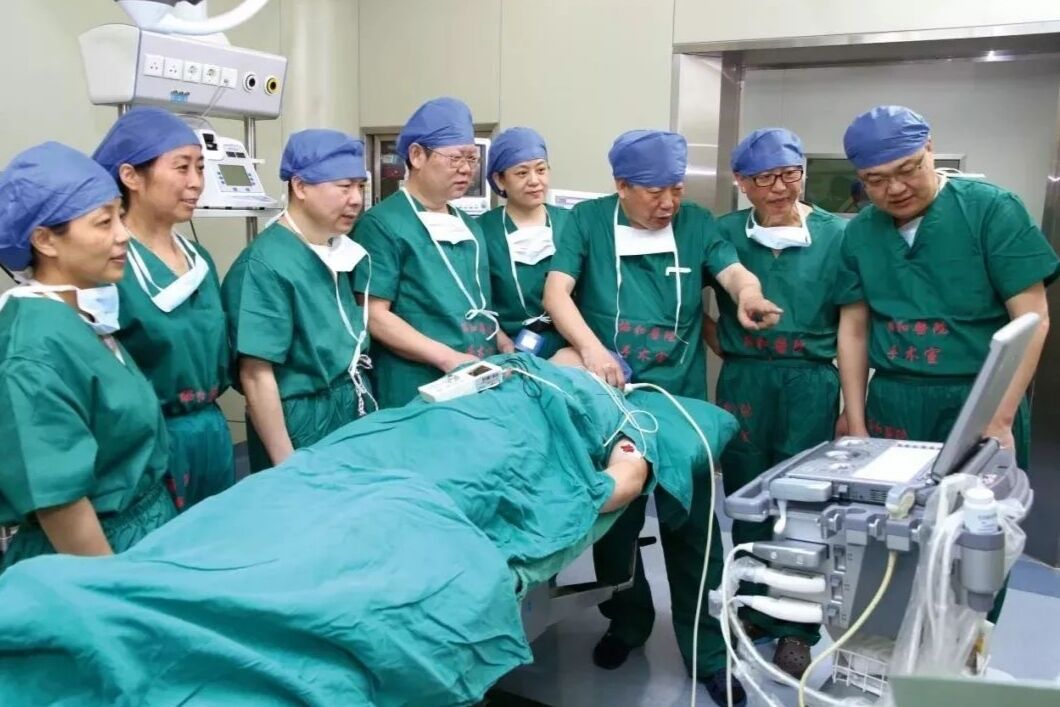 临床医学|医学类好就业的专业排行，临床医学已经不吃香，学生别再扎堆报考