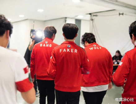 s6|S6时期的bang堪称完美，综合考量下的第一ADC，退役之际悄无声息