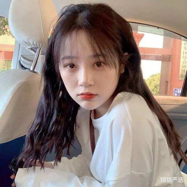 底妆 为何明星“上底妆”普遍用“粉底刷”？看到妆容效果就瞬间明白了