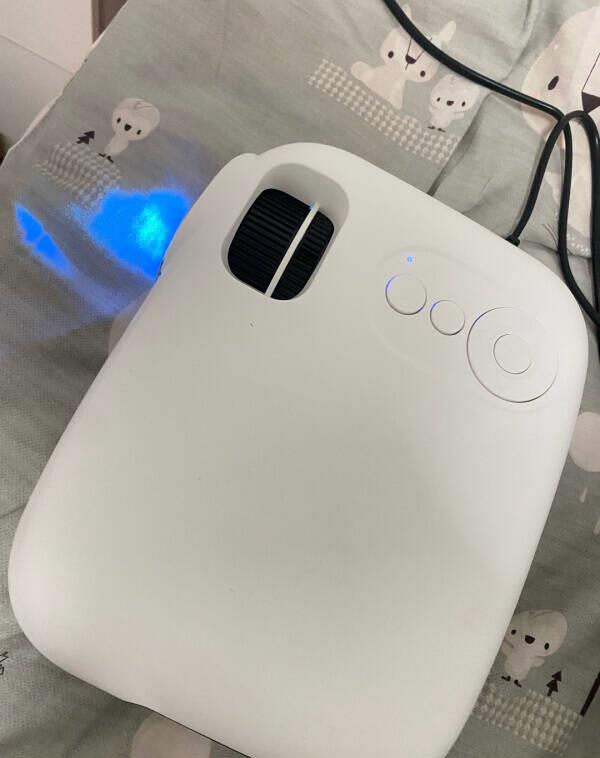 投影儀|先奇手機投影儀支持無線投屏，輕松看劇快樂翻倍