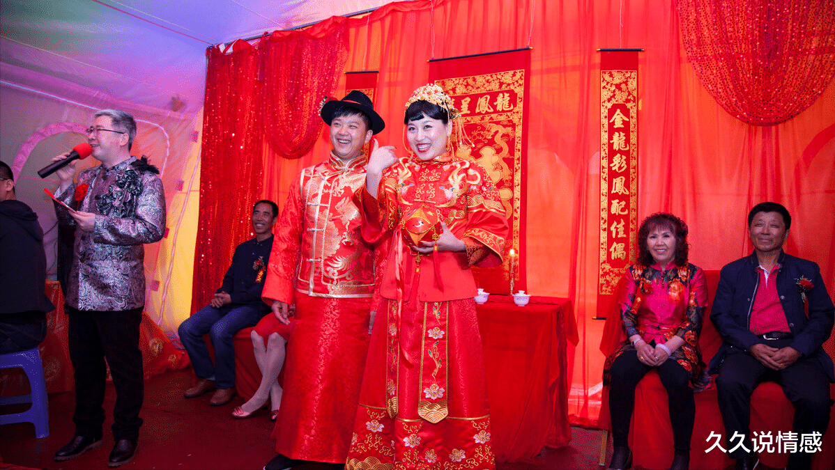 久久说情感|“人老珠黄，谁会要你？”5年后儿子婚礼上再遇前妻，我愣在原地