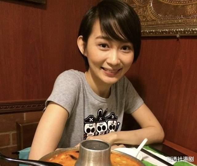 杨梓瑶|恭喜！香港著名靓模秘密产子升级做辣妈，宝宝颜值高似足混血儿