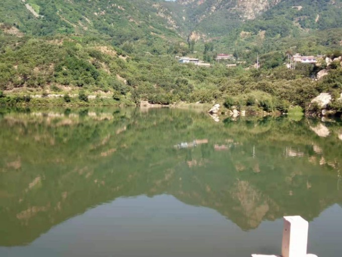 兴隆县|兴隆青松岭蓝色小筑农家院，附近不仅有垂钓CS，还能乘皮筏玩漂流