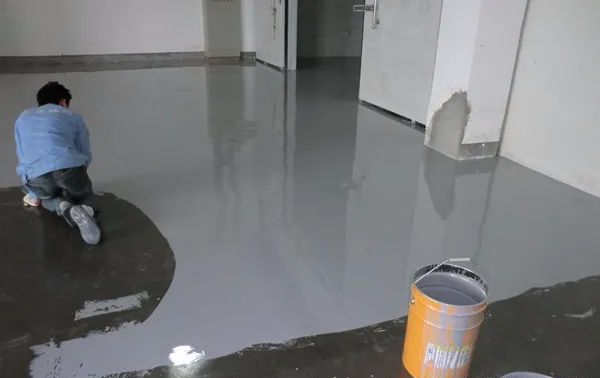 装修时尚家|我家装修没铺地板，用的这种材料，邻居看完就把地板瓷砖退掉了