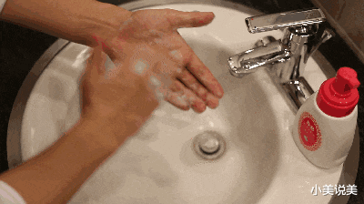 小美说美 挖鼻屎会不会导致鼻孔变大?隆鼻后可以挖鼻孔吗?