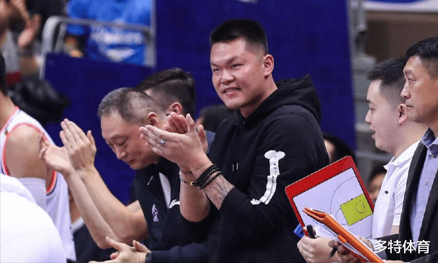 广东男篮|官宣！宏远首笔引援诞生，朱芳雨签下15岁天才锋线，身高已超赵睿