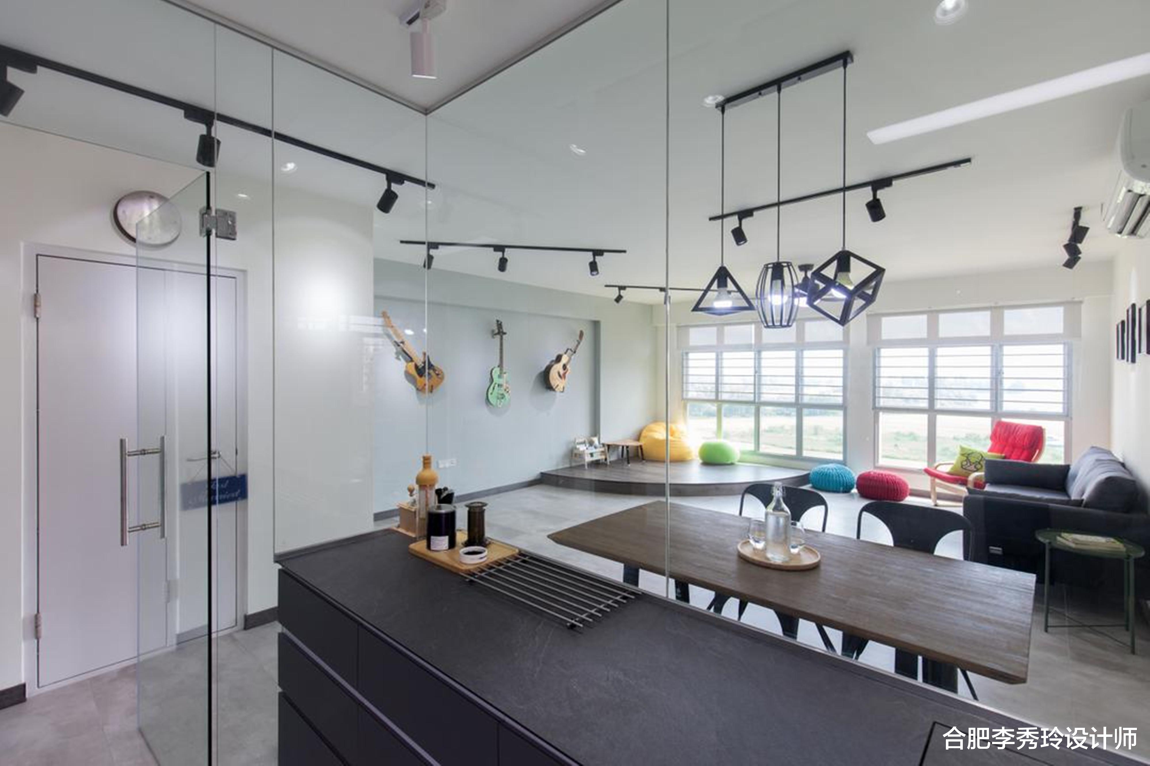 有想法！拆了隔墙换成无框玻璃，我家厨房成了心心念念的开放式