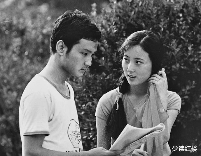 马蓉|87版红楼梦演员生活合照，当年的他们略显青涩，很多人完全认不出