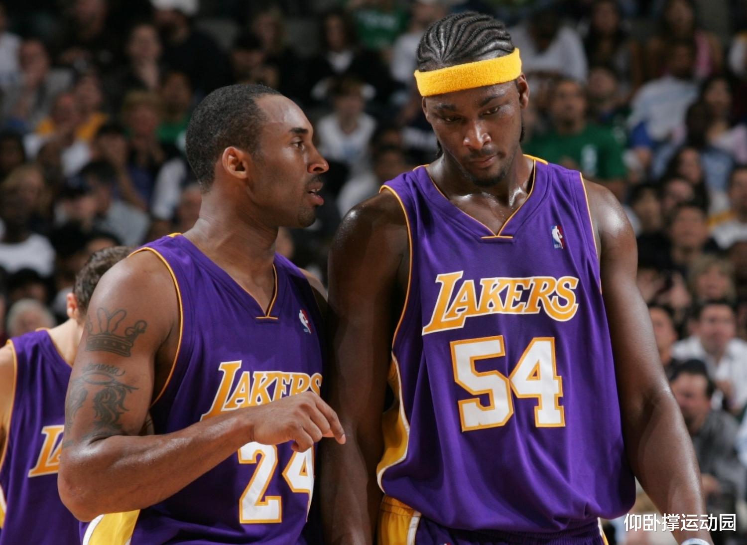 科比·布萊恩特|夸梅-布朗談如今湖人：缺科比那樣的領(lǐng)導(dǎo)，球員只會傻笑鼓掌