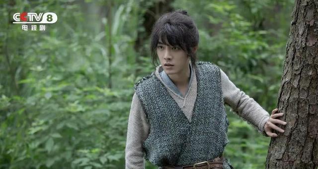 琉璃|《斗罗大陆》大爆，乐华害怕地位不保，两手准备对付肖战！