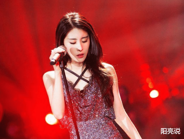 张碧晨|为何偷偷生娃?又为何主动公开?张碧晨是傻还是有心机?