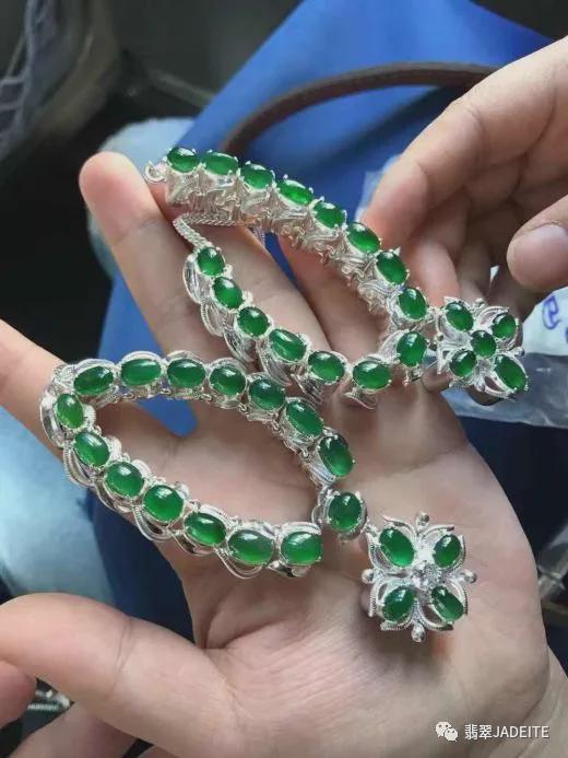 翡翠|课堂 | 翡翠玉石的价格是怎样来的？