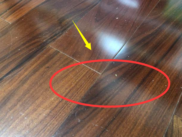 |刚搬新家老婆是各种嫌弃上脸！指着鼻子骂：这15处装错！眼瞎呀