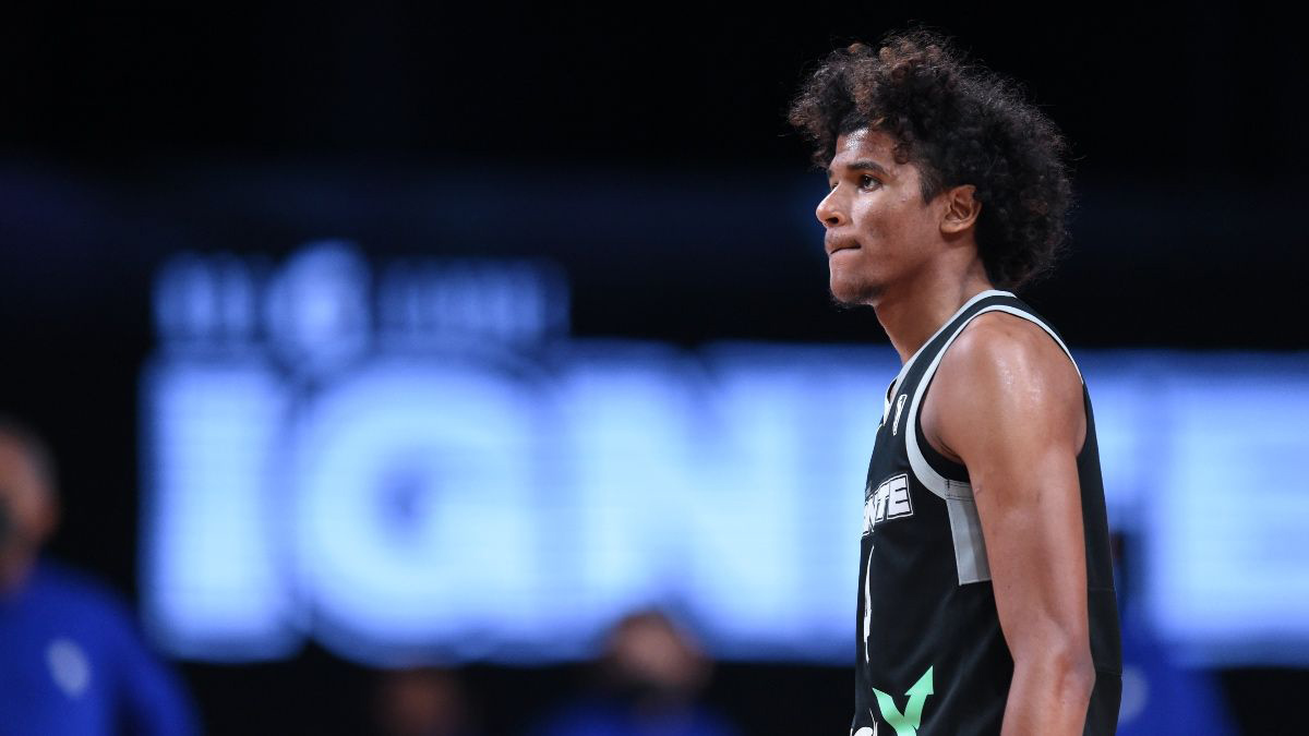 火箭队 火箭消息：伍德无缘梦之队，选秀更倾向于格林，美媒建议3换2交易