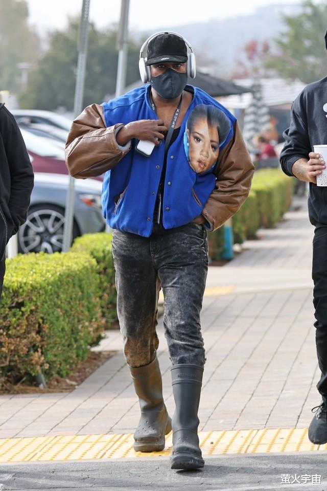 谁是凶手|金·卡戴珊请新男友母亲家中过圣诞，侃爷生气要参加，行为很迷惑