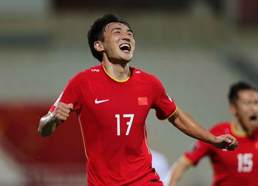 李铁|山东泰山球员造2球，国足2-0菲律宾，李铁看中的核心被喊滚出国家队