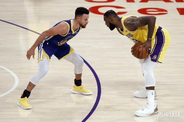 斯蒂芬·库里|重磅！詹姆斯招募三巨头，听听库里怎么说，短短15字表明“立场”