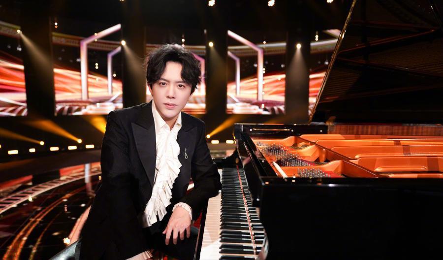 王力宏|李靓蕾发文藏细节，暗指“宏迪CP”是真？2013年两人恋情就锤了？