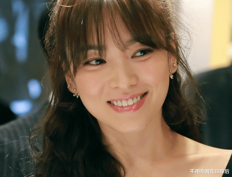 宋慧乔|实现了经济自由的宋慧乔，恋爱婚姻也自由，39岁的宋慧乔太飒了