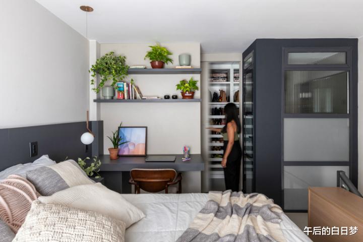 |仅有45㎡的跃层小公寓，虽然紧凑但也有着欢笑，两个人的浪漫暖窝