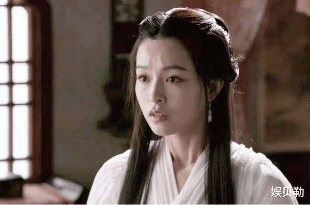 文咏珊|曾被称“最丑王语嫣”,如今用两部作品蜕变了,成12月最红的艺人