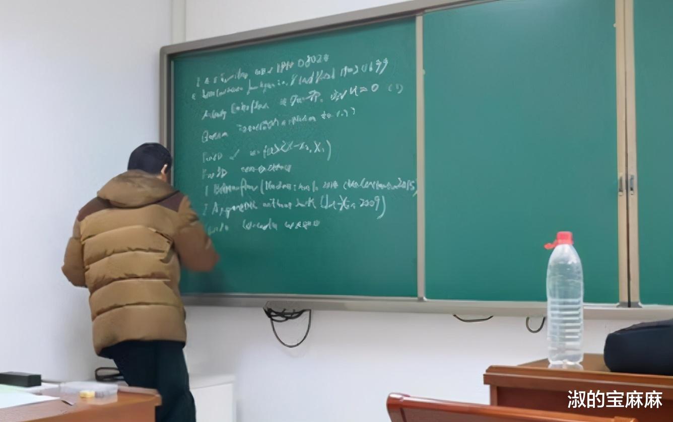 淑的宝麻麻|再次偶遇北大天才韦东奕：手里的馒头还是没变，只是“人”变了