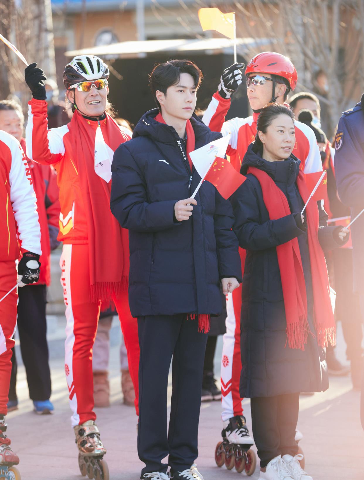 王一博|王一博好事频出，正能量形象出圈，两个“新身份”引人关注