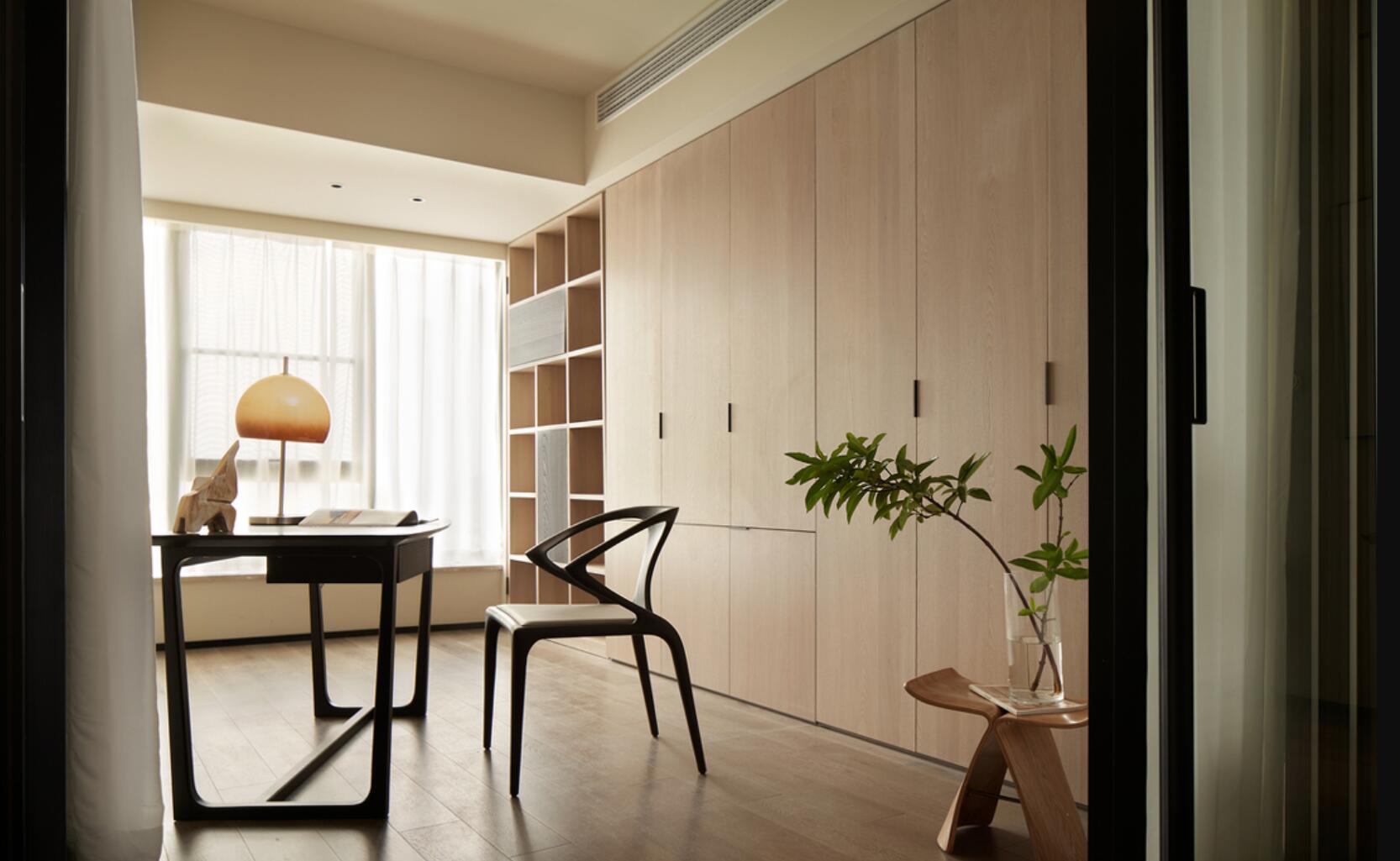 有过生活经历,才知道家里柜子越多越好,看她家,收纳多到爆