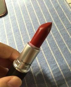 t恤 哪些口红色号好看?这些口红很适合黄皮肤色,超级显白!