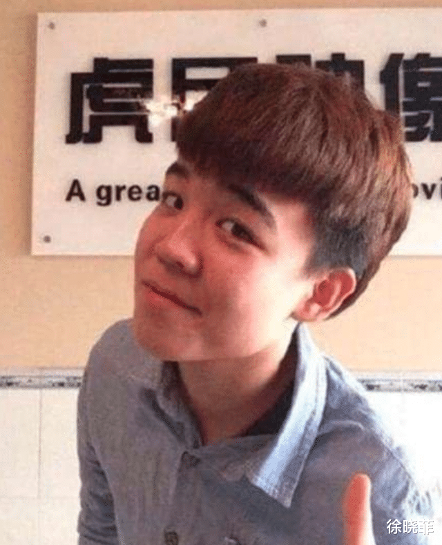 变形记9年后：吴宗宏上大学赚20万，易虎臣成老赖，风水轮流转