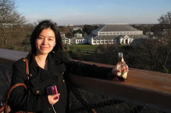 翻译|?冷面女神张京：霸气拒绝清华北大，丈夫身份被揭，难怪会嫁给他