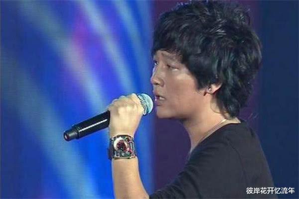 草根|他是位“草根明星”，凭一首歌走红多年，如今连普通人都不如