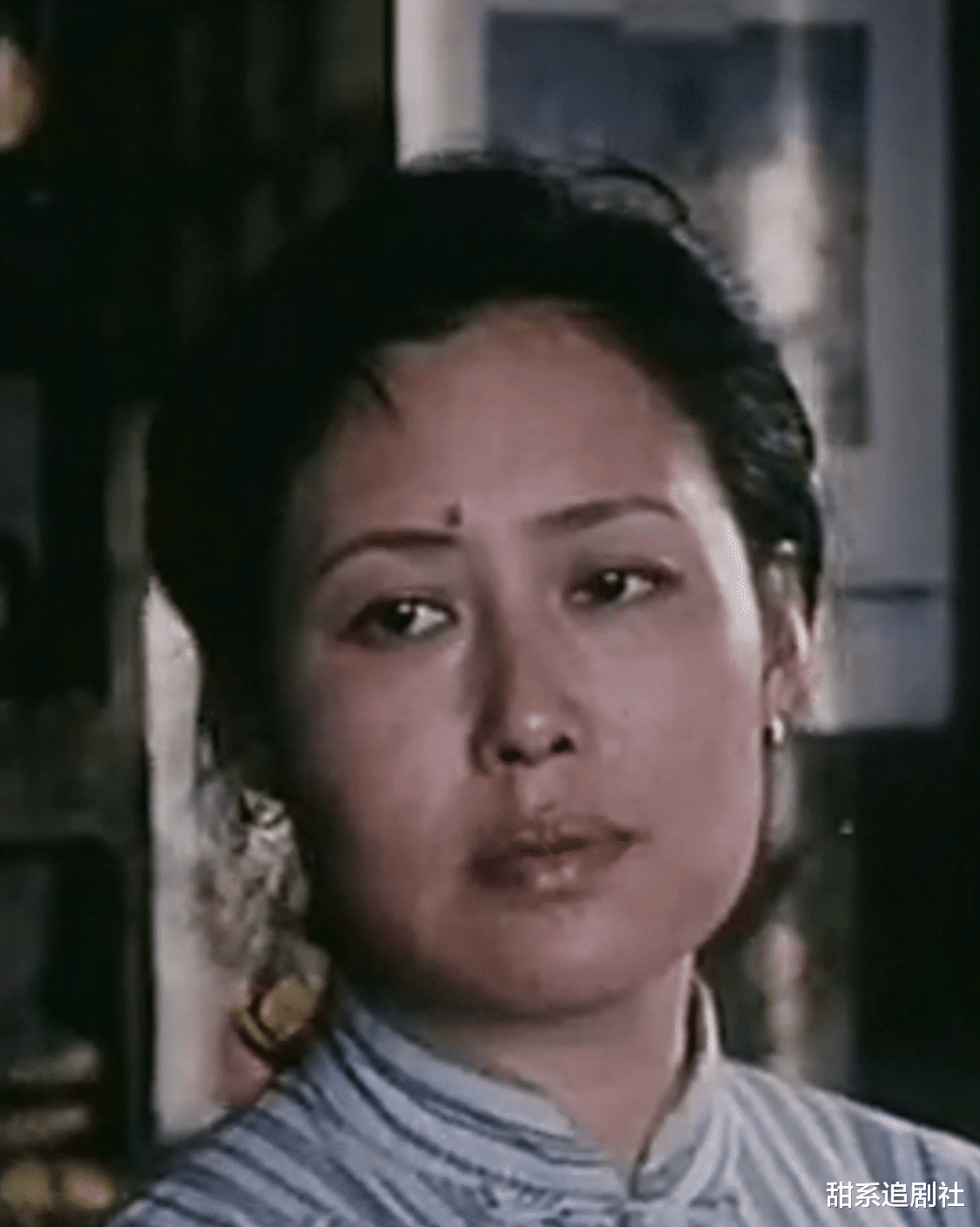 张艺谋|《悬崖之上》票房破纪录，张艺谋最好成绩，老导演打二星怒骂