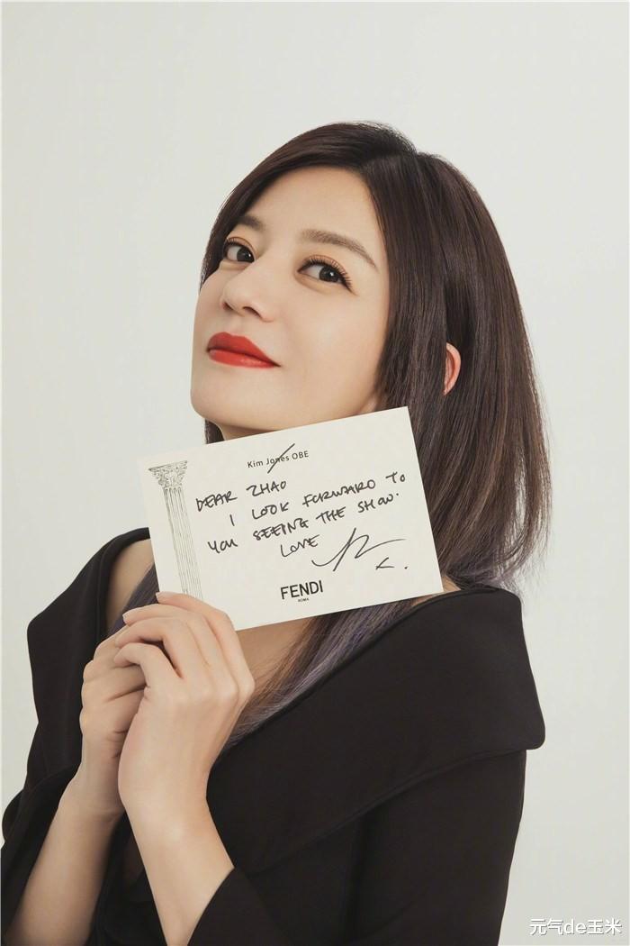 发型|女人过了40岁该剪什么发型?看袁泉陈数赵薇就知道了,气质减龄