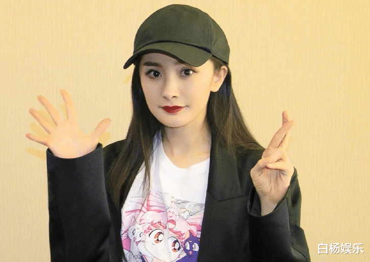 杨幂|女艺人流量价值季榜出炉，杨幂险胜赵丽颖夺榜首，宋茜卡位进前十