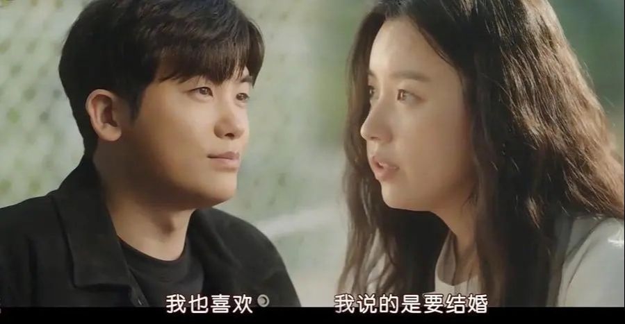 韩孝周|她曾因亲弟弟跌落神坛，被前经纪人“私照”威胁，如今再度被认可