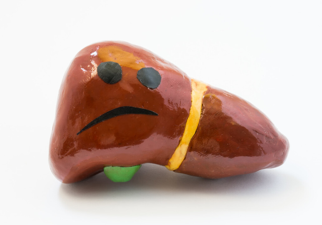 肝脏|38岁男子确诊肝癌，化疗数次离世，医生：常喝2水，肝脏或会烂掉